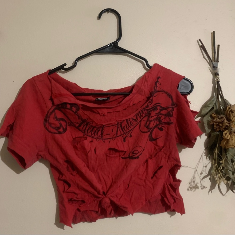 DIY cropped ban tee